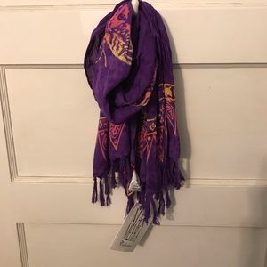 NWT Light scarf- purple with butterflies